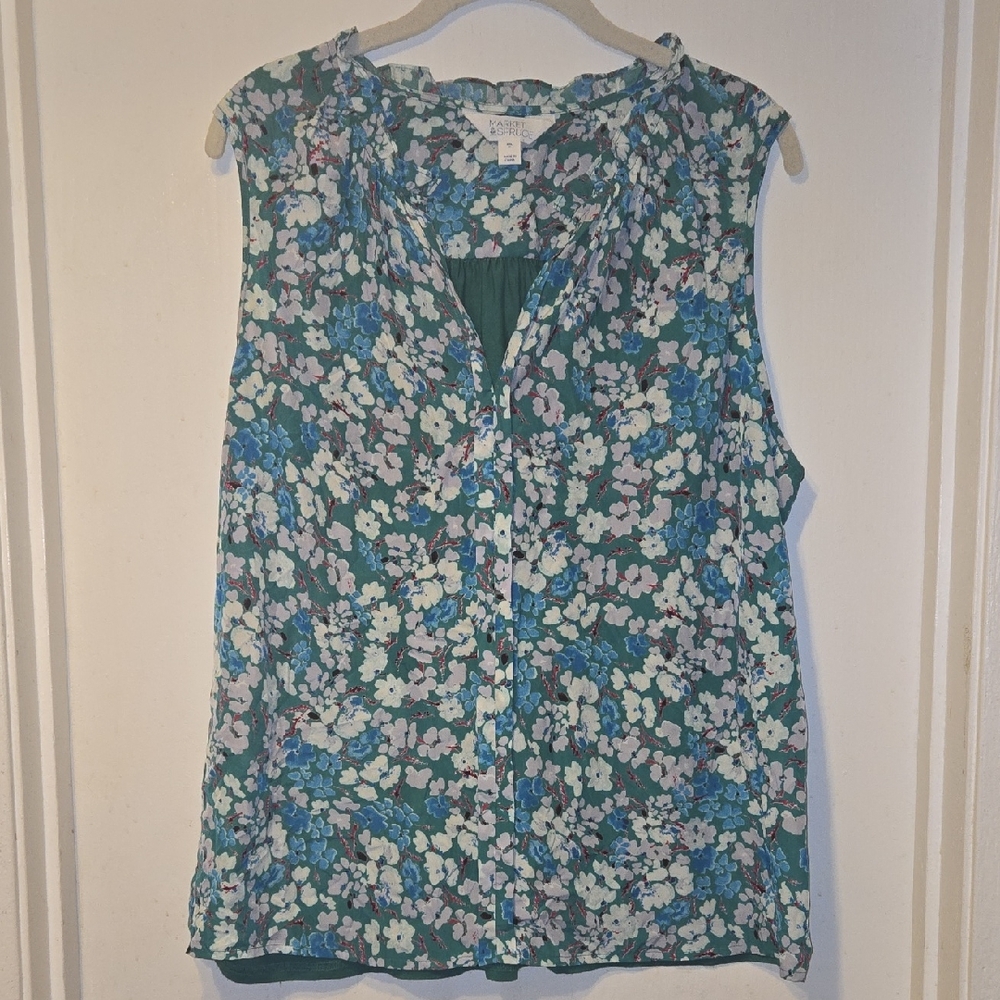Market & Spruce Green Floral Blouse